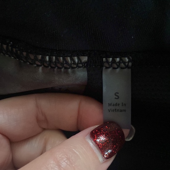 Athleta Bettona Black Skort Leggings Size Small - Picture 9 of 10